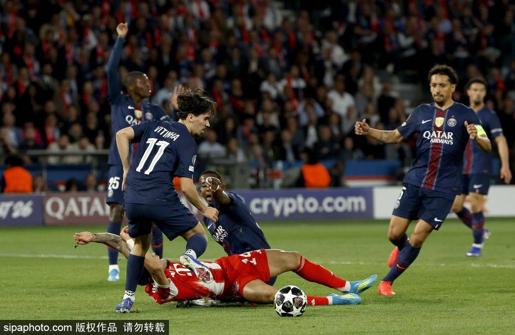 晴天霹雳！阿什拉夫腘绳肌撕裂缺席欧冠次回合，巴黎圣日耳曼能否绝境逢生？